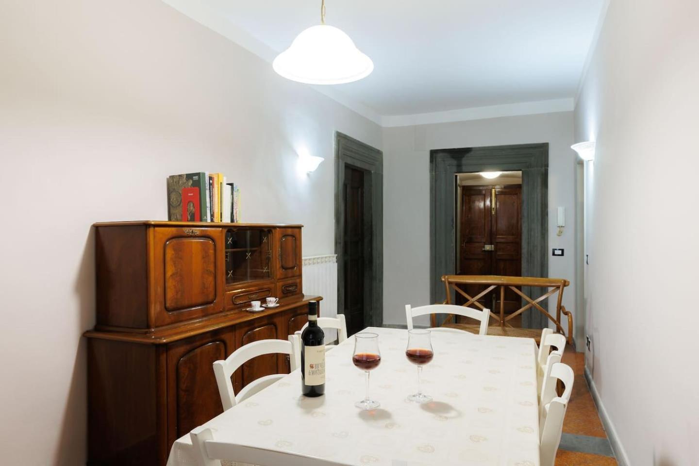 La Casa Di Iole Apartment Cortona Luaran gambar